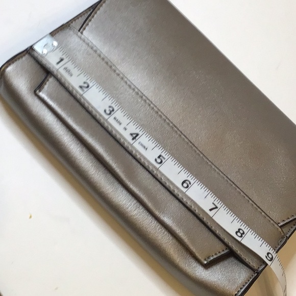 SUMMER & ROSE STEEL GRAY CROSSBODY HAND BAG - Picture 9 of 11